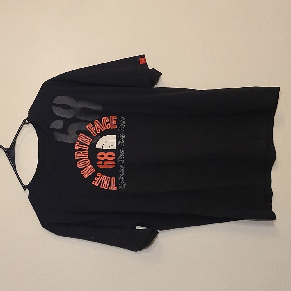 Men's Medium t-shirt the North face